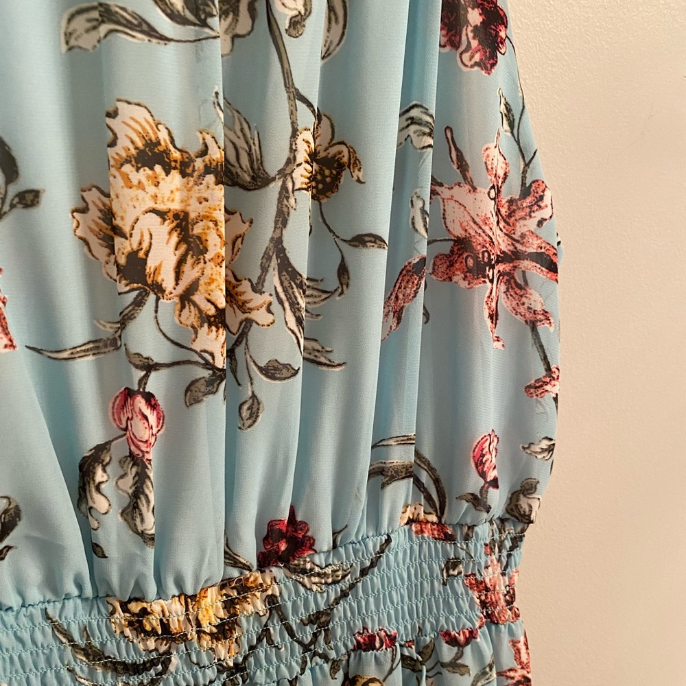This dress is perfect for attending a summer wedding or girls brunch Cato 14/16W